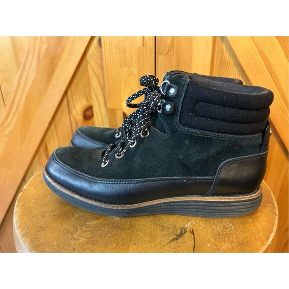 COLE HAAN BLACK SUEDE HIKER GRAND BOOT Size 6B - Picture 3 of 10